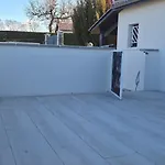 بيت للعطل Maisonnette Moderne Avec Terrasse 10 Min Cnpe