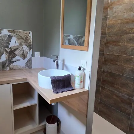 بيت للعطل Maisonnette Moderne Avec Terrasse 10 Min Cnpe *